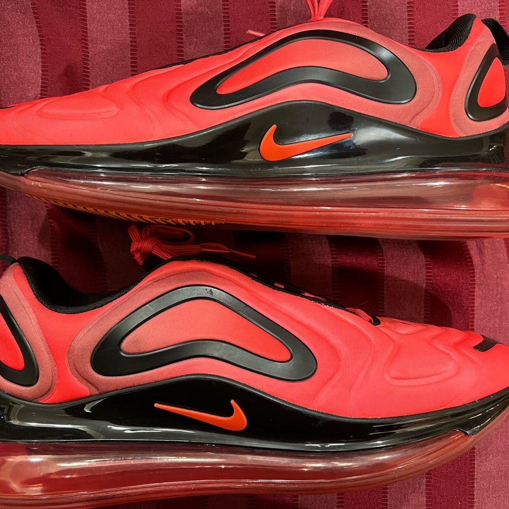 Nike Air Max 720 Red/Black size 12